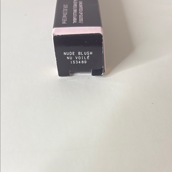 Mary Kay Nude Blush Lip Gloss Shine - Picture 4 of 4